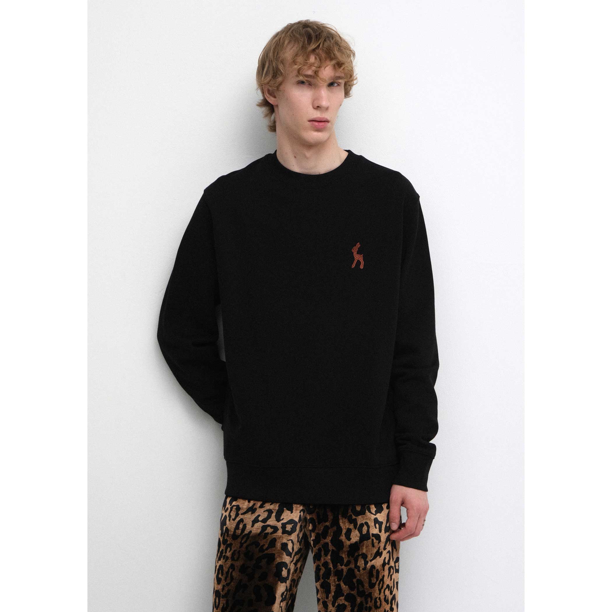 Hannes Rüütel "OIU Must" pusa