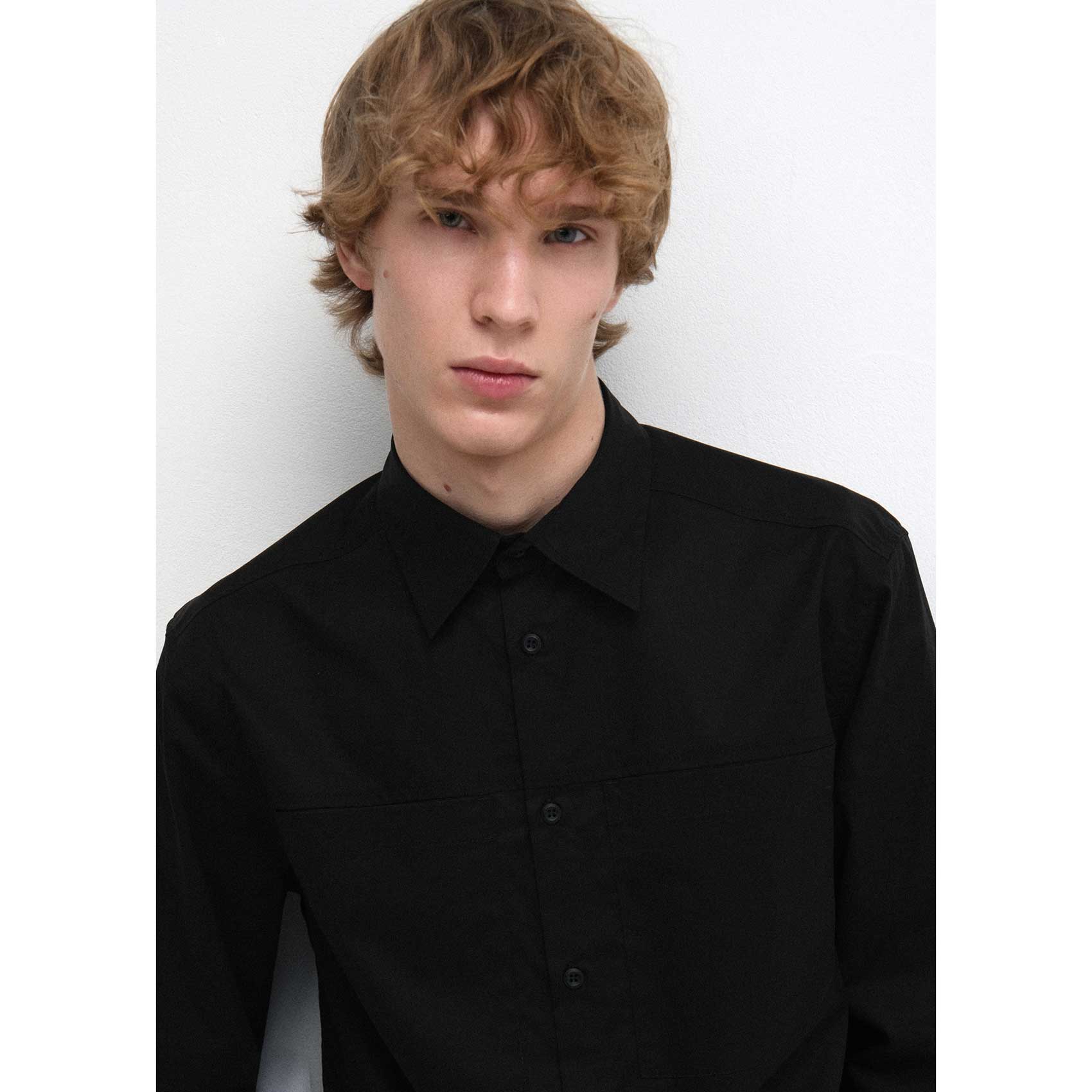 Hannes Rüütel "RUSCUS Must" särk