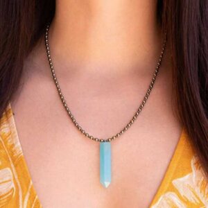 helge stuudio "Aicha Kaltsedoon" kaelakee