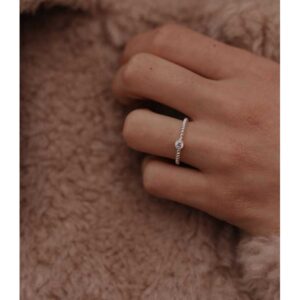 helge stuudio "Alana Musta Herkimeri Teemantiga" sõrmus