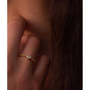 helge stuudio "Alana Musta Kaltsedooniga" sõrmus