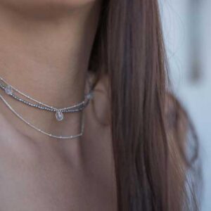Alternative view of helge stuudio "Haldie Hematiit Choker-kee" kaelakee