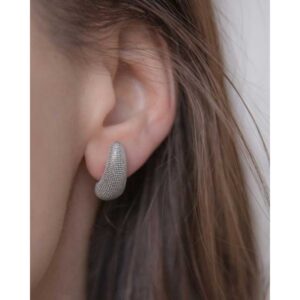 Alternative view of helge stuudio "Rhys" kõrvarõngad