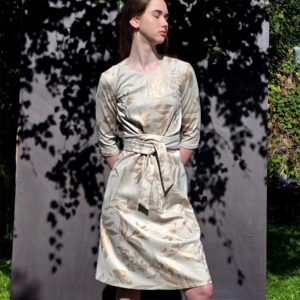 Raili Nõlvak Seosega Beez kirju kleit