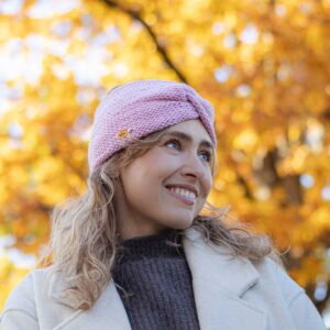 BehMo "Beebi Roosa" Meriinovillane peapael