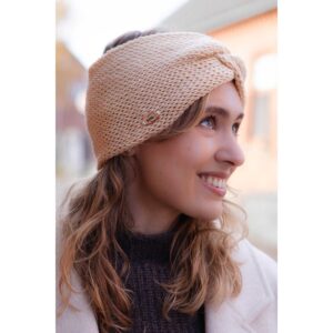 Alternative view of BehMo "Kreem" Meriinovillane peapael