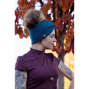 Alternative view of BehMo "Petrooleum" Meriinovillane peapael