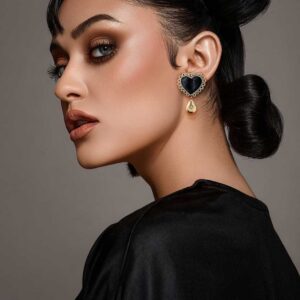 Alternative view of VETKA "Heart Of Night" kõrvarõngad