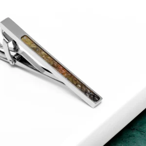 Eherüs "Kalanahast Punase täpiga nahk" lipsunõel