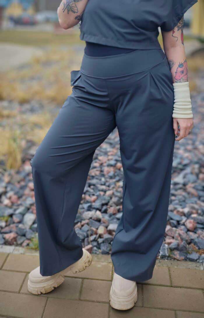 TUUB "EVERYWIDE Grafiithallid" laiad püksid - Image 3