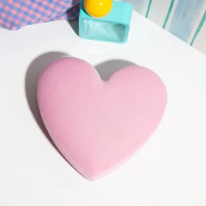 Alternative view of DOIY “Love Pink” ehtekarp