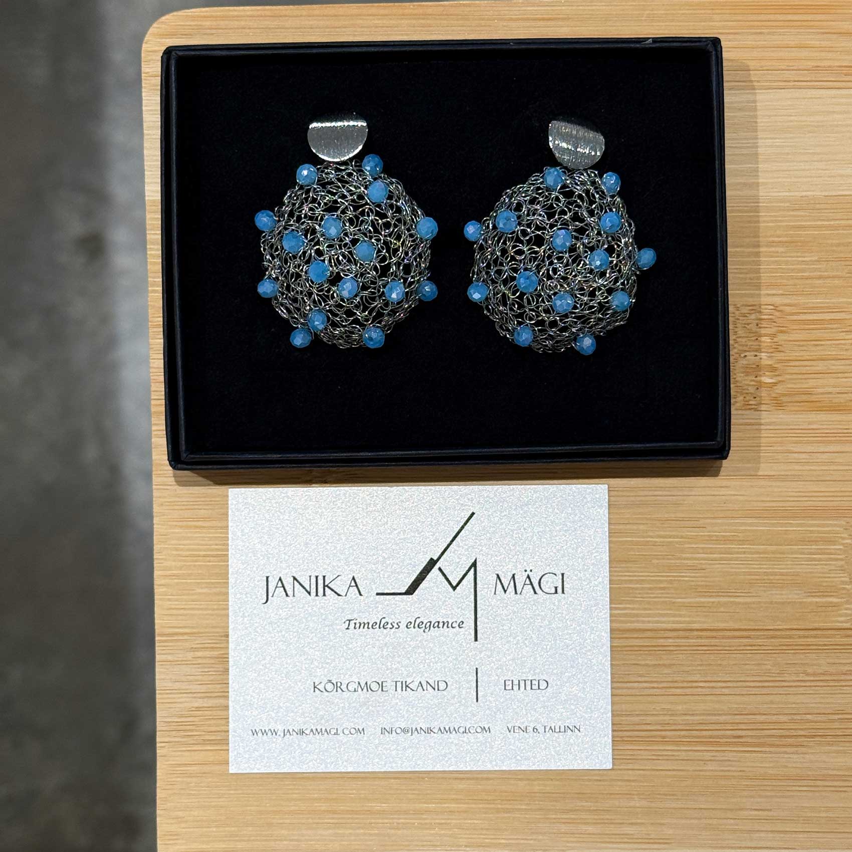 Janika Mägi "Pesa JM26060823" kõrvarõngad